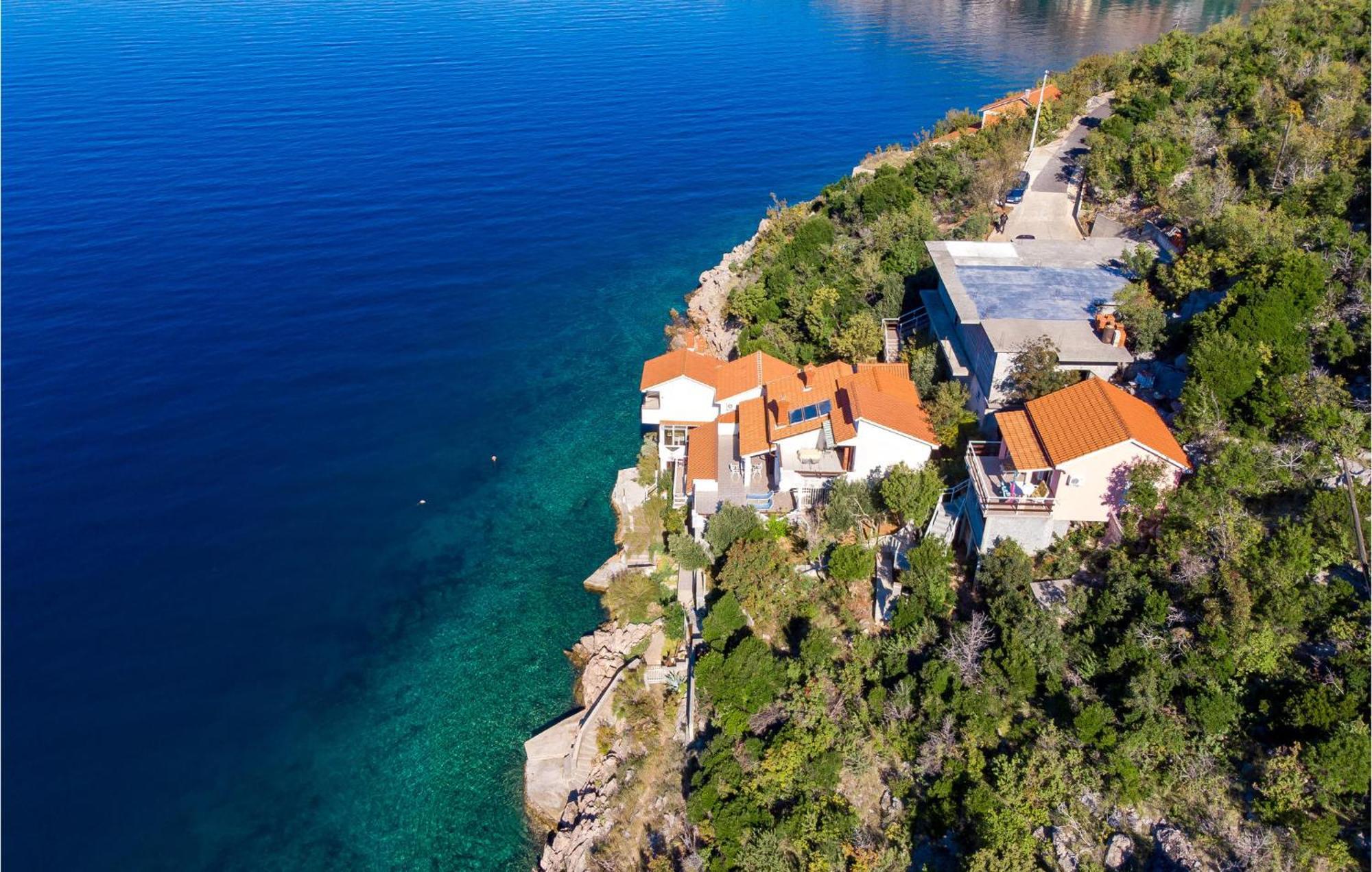 Lovely Apartment In Jablanac With House Sea View Exterior foto